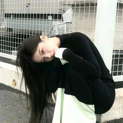 第一现场：颁奖典礼后台，两大天后零交流全程黑脸